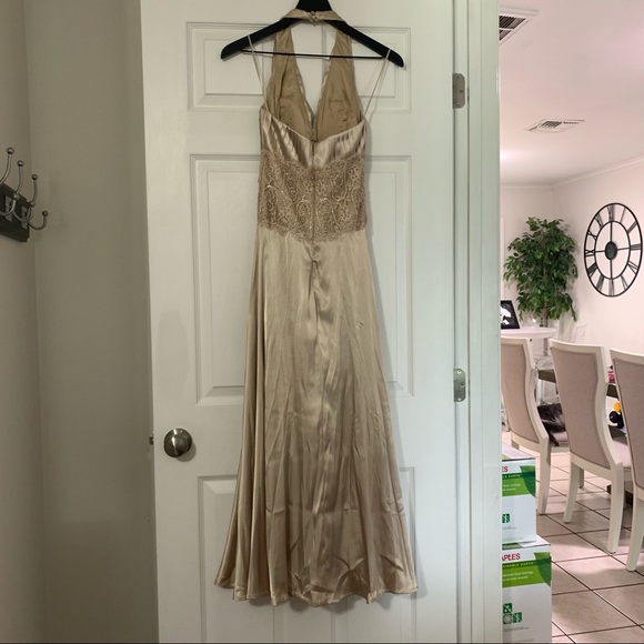 JS COLLECTIONS Beige Tan Lace Halter Dress Gown Size 4 - Picture 7 of 16